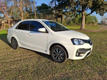 Vendo Toyota etios Xls at