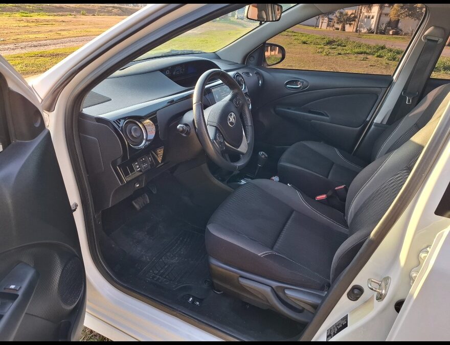Vendo Toyota etios Xls at