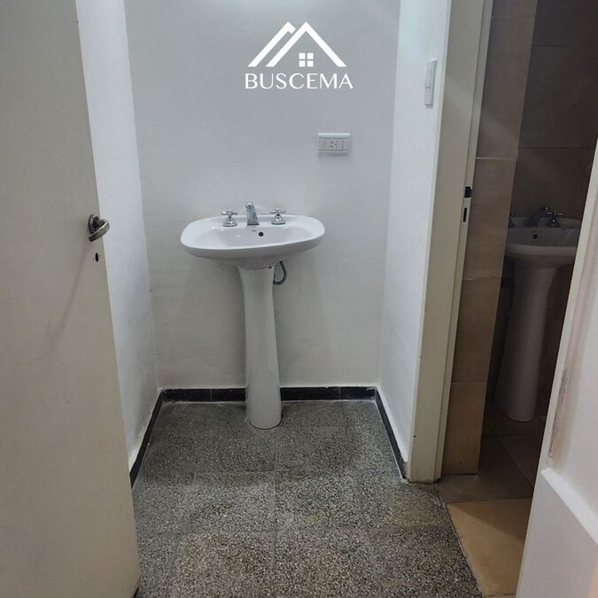 OFICINAS/ consultorios EN ALQUILER Y VENTA - Microcentro