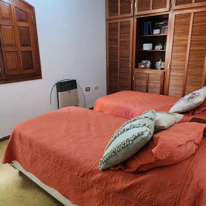 ESPECTACULAR CASA EN VENTA - ZONA SUR DE PARANÁ