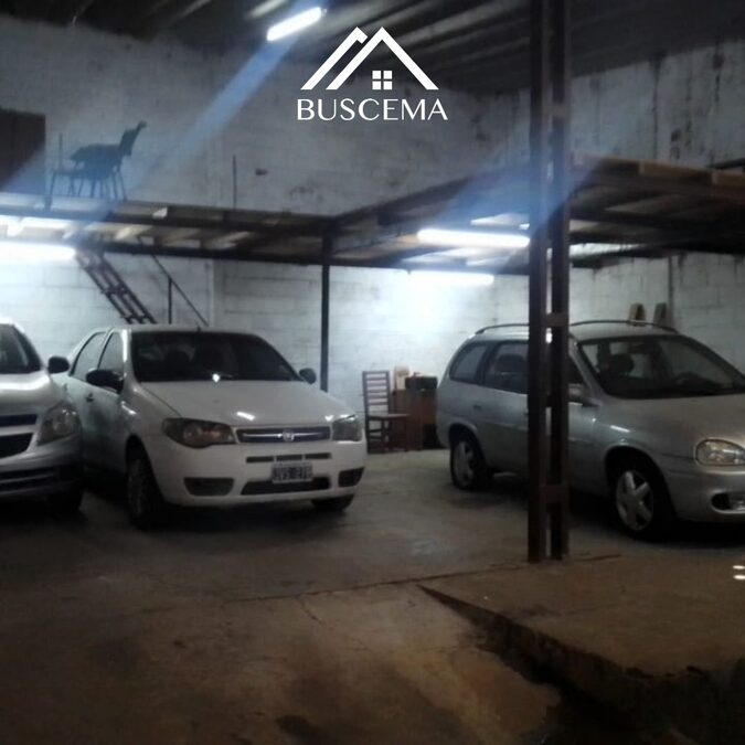 VENTA GRAN PROPIEDAD MULTIUSO - CASA/SALON/DEPOSITO/COCHERA