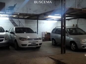 VENTA GRAN PROPIEDAD MULTIUSO - CASA/SALON/DEPOSITO/COCHERA