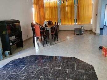 VENTA - Casa 2 Dormitorios en Esquina -  San Benito