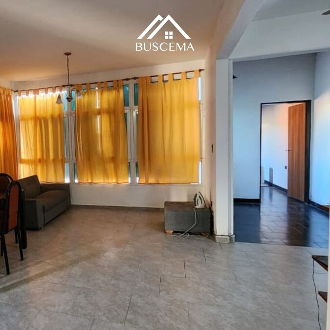 VENTA - Casa 2 Dormitorios en Esquina -  San Benito