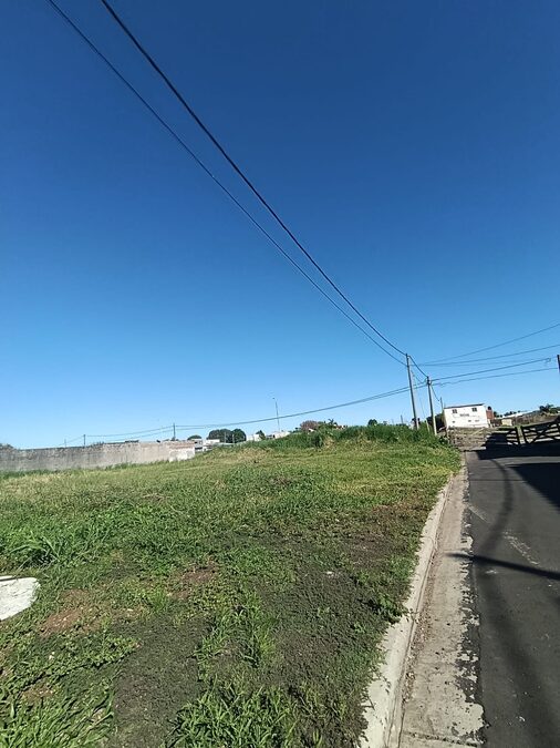 SE VENDE TERRENO EN CALLE INTENDENTE BLANDA Y PAXSAJE PRIVADO