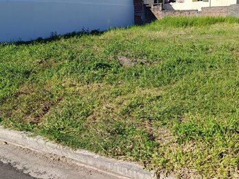 SE VENDE TERRENO EN CALLE INTENDENTE BLANDA Y PAXSAJE PRIVADO