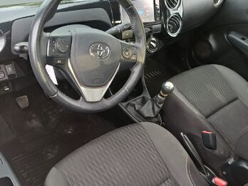 Toyota etios xls 2018