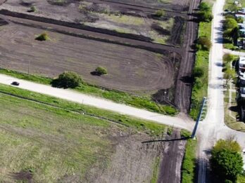 LOTES EN VENTA-PLENO DESARROLLO-FACTIBILIDAD APROBADA-ENTREGA DE 2.000 USD Y 24 CUOTAS FIJAS