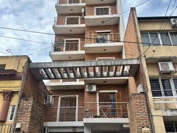¡Oportunidad! Departamento 1 Dormitorio - Excelente Ubicacion sobre Calle Corrientes
