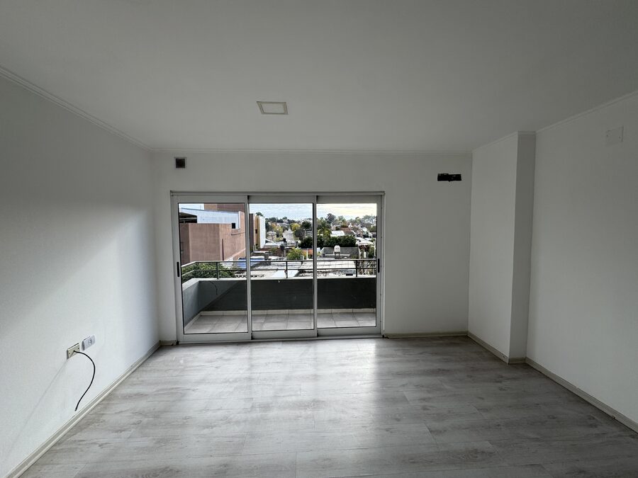 VENDO DEPARTAMENTO DE 2 DORMITORIOS | BALCÓN AL FRENTE