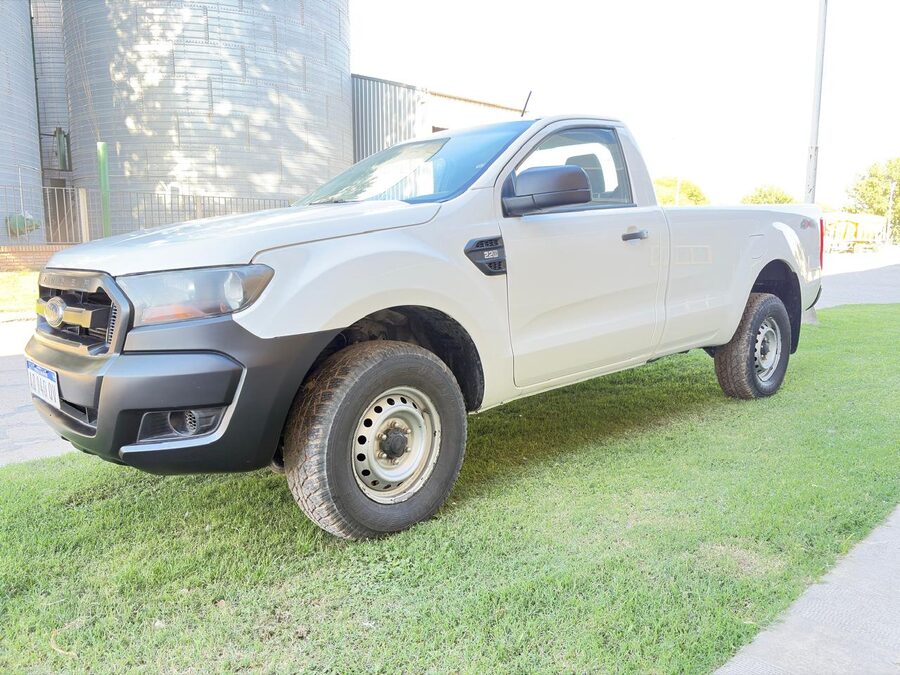 SE VENDE. FORD RANGER 4X4