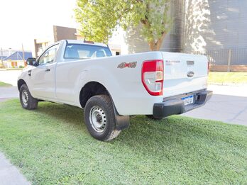 SE VENDE. FORD RANGER 4X4