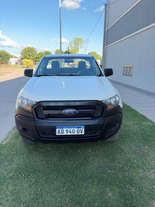 SE VENDE. FORD RANGER 4X4