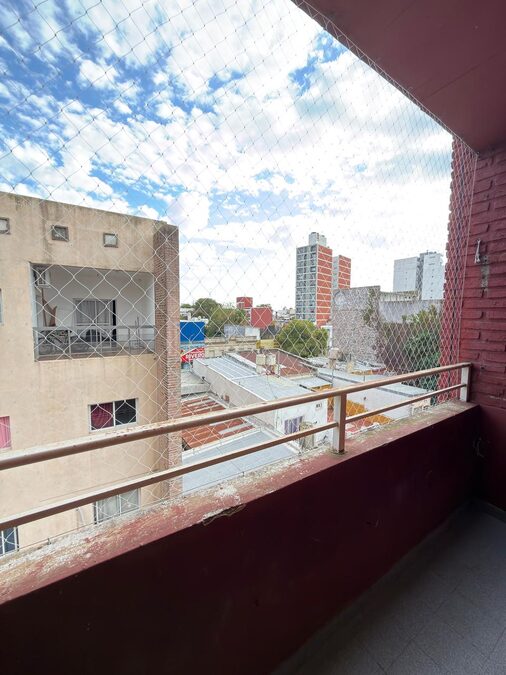 VENDO DEPARTAMENTO 2 DORMITORIOS - ZONA CENTRO.