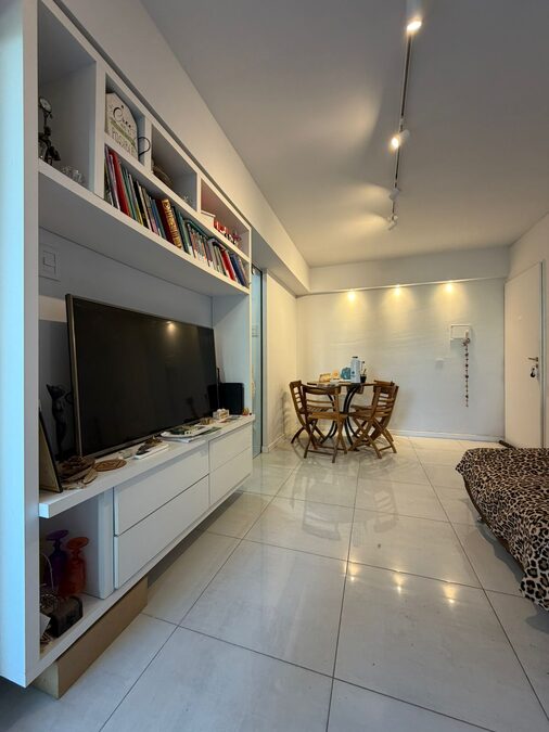 VENDO DEPARTAMENTO 1 DORMITORIO - BUENOS AIRES Y MALVINAS