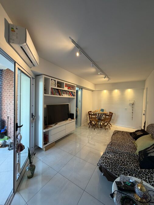 VENDO DEPARTAMENTO 1 DORMITORIO - BUENOS AIRES Y MALVINAS