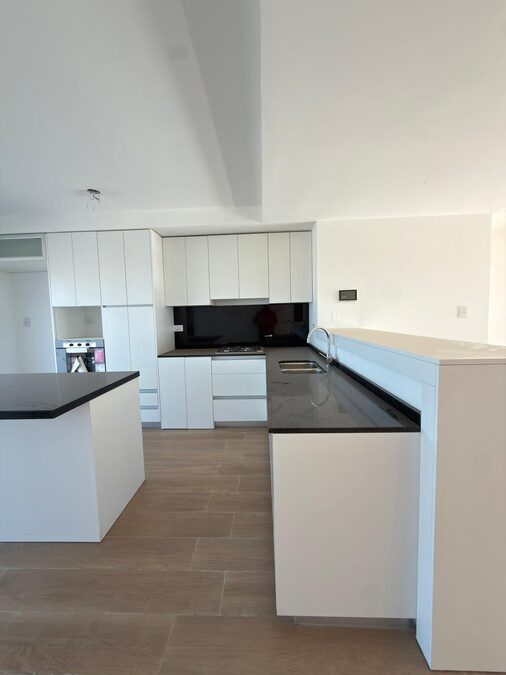 EXCLUSIVO DEPARTAMENTO ZONA PARQUE - CON TERRAZA PRIVADA.