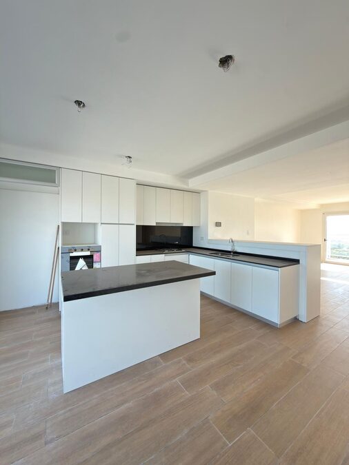 EXCLUSIVO DEPARTAMENTO ZONA PARQUE - CON TERRAZA PRIVADA.
