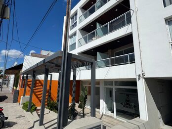 VENDO DE PARTAMENTO 1 DORMITORIO CON COCHERA - ZONA PARQUE