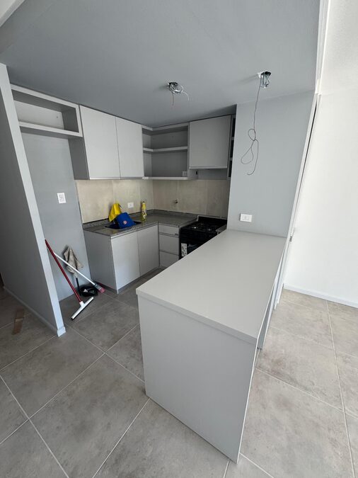 VENDO DE PARTAMENTO 1 DORMITORIO CON COCHERA - ZONA PARQUE