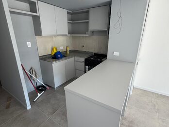 VENDO DE PARTAMENTO 1 DORMITORIO CON COCHERA - ZONA PARQUE