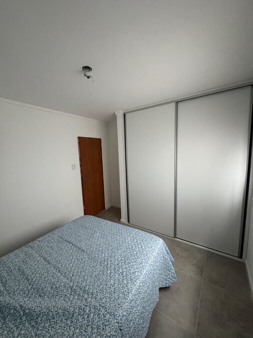 VENDO DE PARTAMENTO 1 DORMITORIO CON COCHERA - ZONA PARQUE