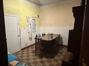 VENTA DE CASA 2 DORMITORIO ZONA BLAS PARERA Y ALMAFUERTE