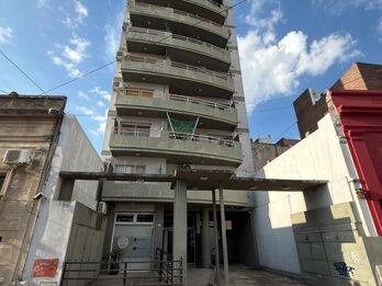 VENDO DEPARTAMENTO ZONA CASA DE GOBIERNO.