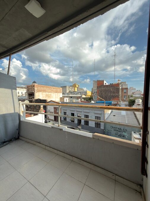VENDO DEPARTAMENTO ZONA CASA DE GOBIERNO.
