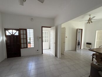 SE VENDE CASA INTERNA EN CALLE CERVANTES 670 PARANÁ
