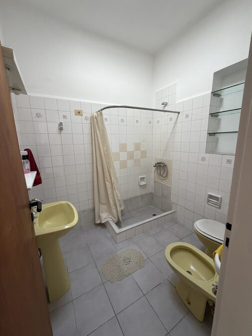 SE VENDE CASA INTERNA EN CALLE CERVANTES 670 PARANÁ