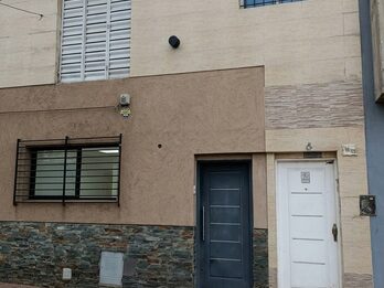 CASA EN VENTA (Planta Alta)