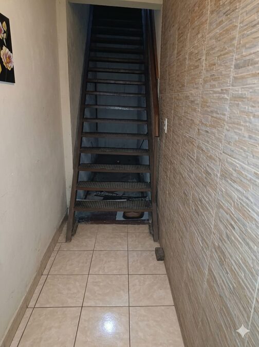 CASA EN VENTA (Planta Alta)
