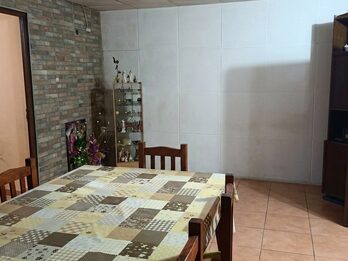 CASA EN VENTA (Planta Alta)