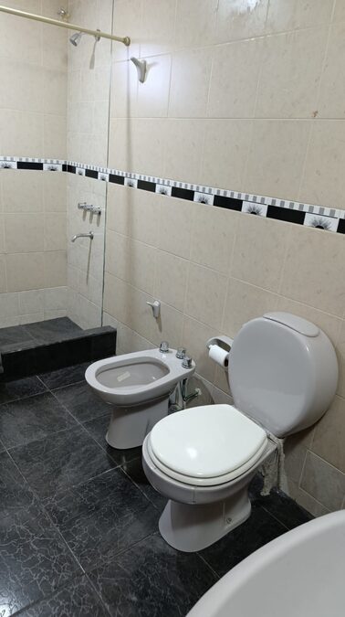 CASA EN VENTA (Planta Alta)