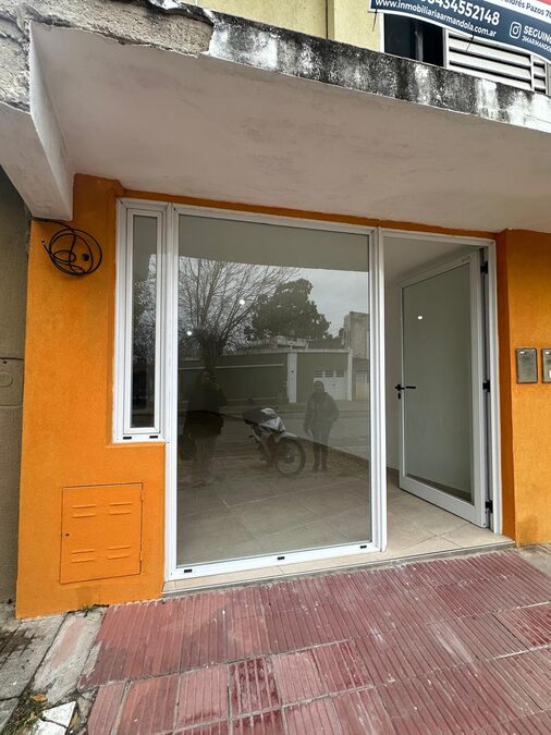 Local Comercial / Casacuberta 689
