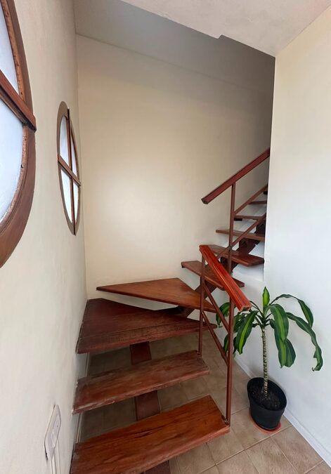 Urdinarrain 396 / Casa Comercial.