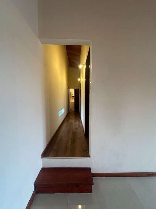 Urdinarrain 396 / Casa Comercial.