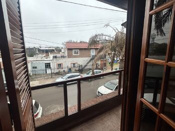 Urdinarrain 396 / Casa Comercial.