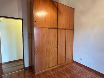 Urdinarrain 396 / Casa Comercial.