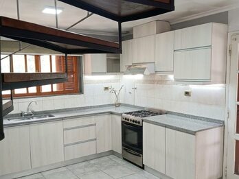 🏡 Casa 3 dorm | Quincho | Cochera x3 | Zona Chango Más – U$D 118.000 APTA CRÉDITO