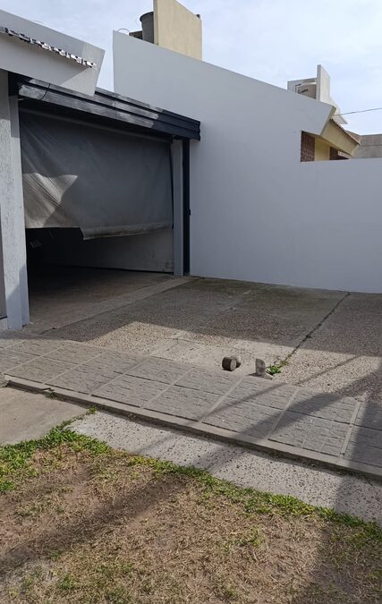 🏡 Casa 3 dorm | Quincho | Cochera x3 | Zona Chango Más – U$D 118.000 APTA CRÉDITO