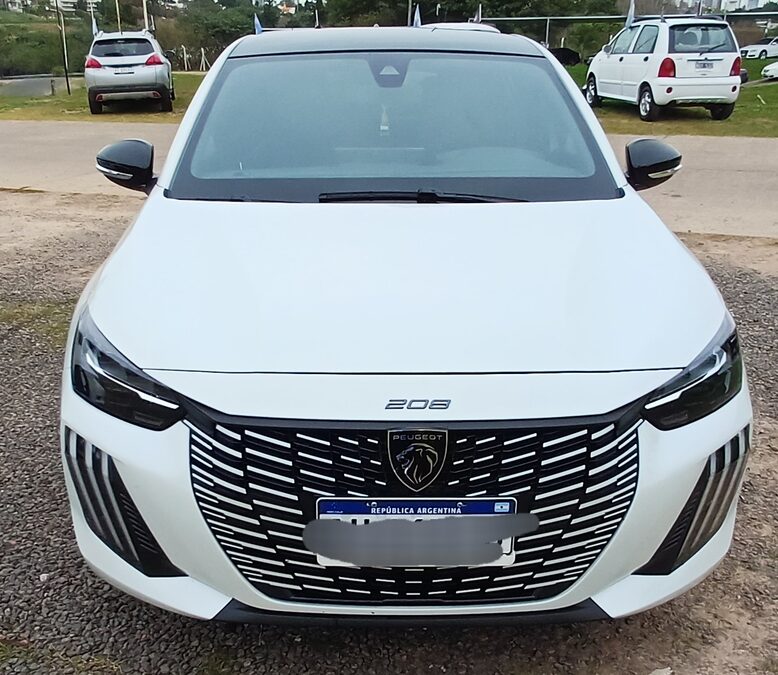 Vendo Peugeot 208 GT200 línea nueva 2025