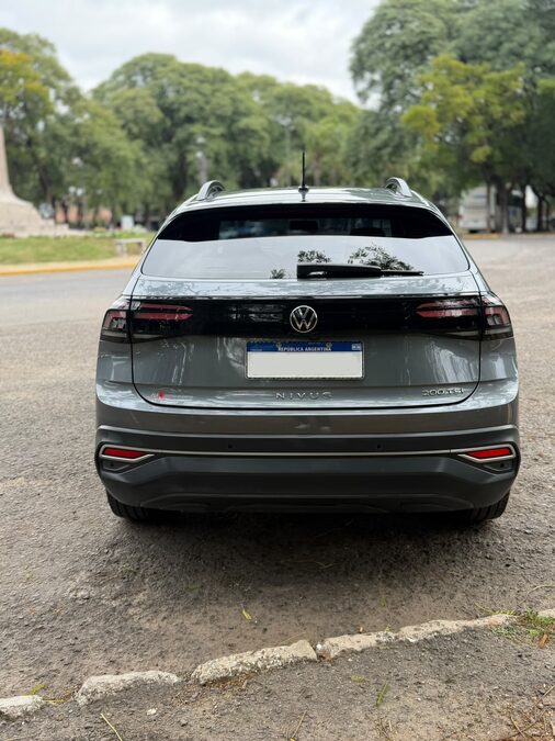 VENDO NIVUS 2022 CON 46 MIL KM