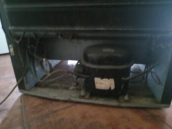 Vendo freezer (para reparar). Escucho ofertas