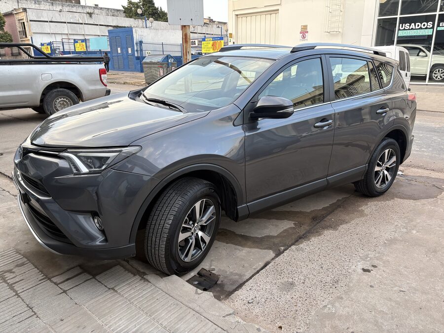 TOYOTA RAV4 4X4 VX 2018