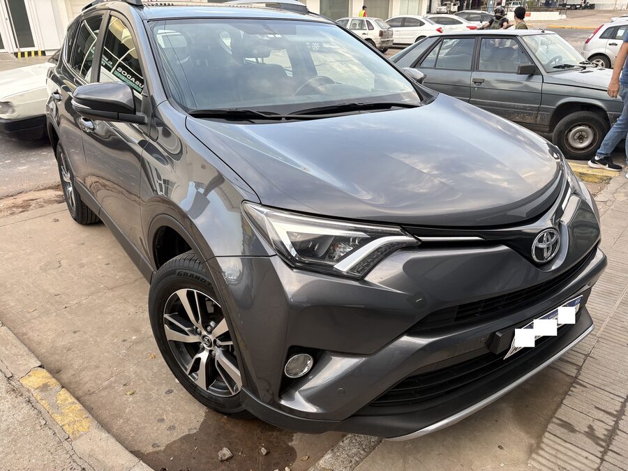 TOYOTA RAV4 4X4 VX 2018