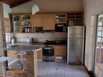 Vendemos excelente casa sobre calle Peron