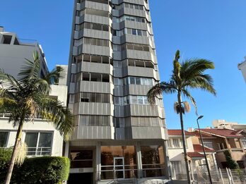 VENDO EXCLUSIVO DEPARTAMENTO CALLE MITRE, VISTA AL RIO.