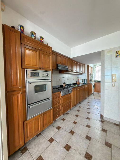 VENDO EXCLUSIVO DEPARTAMENTO CALLE MITRE, VISTA AL RIO.